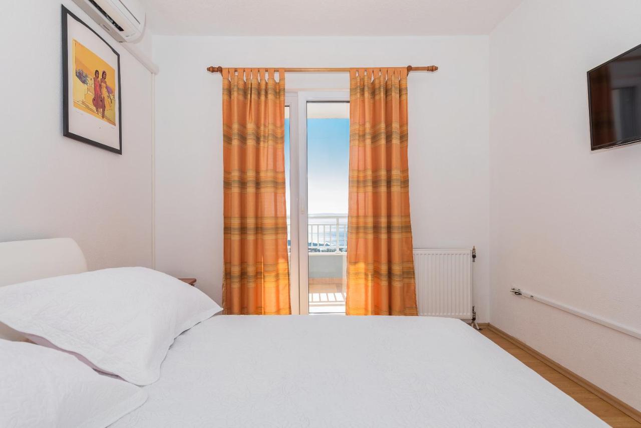 Violeta With Amazing Sea View Apartmán